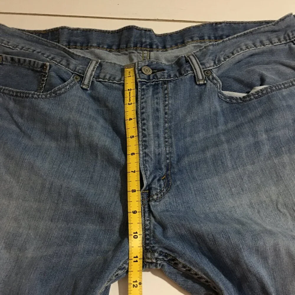 Levi's 559 Relaxed Straight Mens Jeans Size 38x30 Light Wash